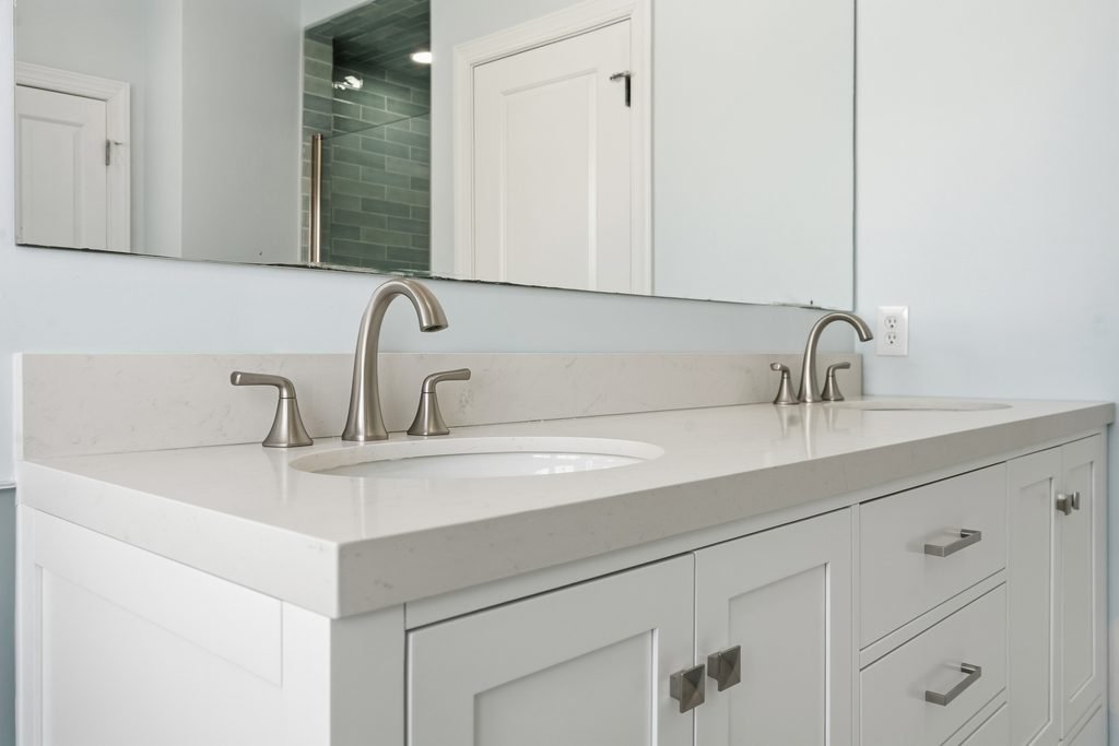 bathroom sink faucet & vanity redesign